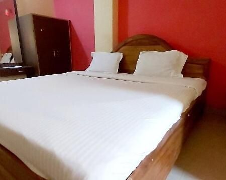 Spot On 80624 Hotel Niladri Complex Puri Kültér fotó