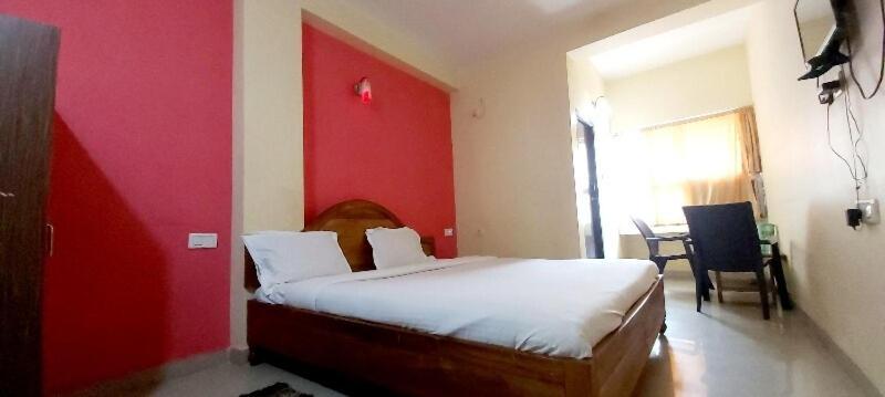 Spot On 80624 Hotel Niladri Complex Puri Kültér fotó