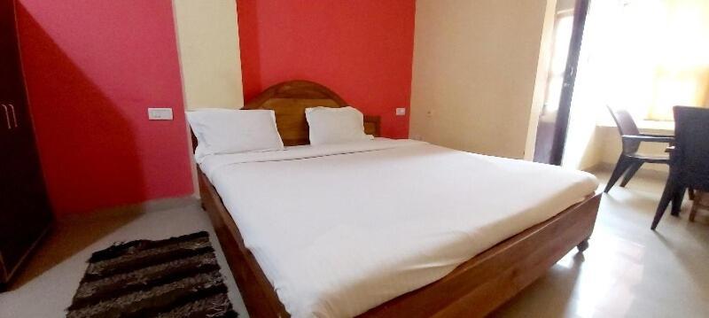 Spot On 80624 Hotel Niladri Complex Puri Kültér fotó